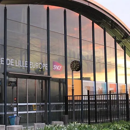 Charming Old In Old * 里尔